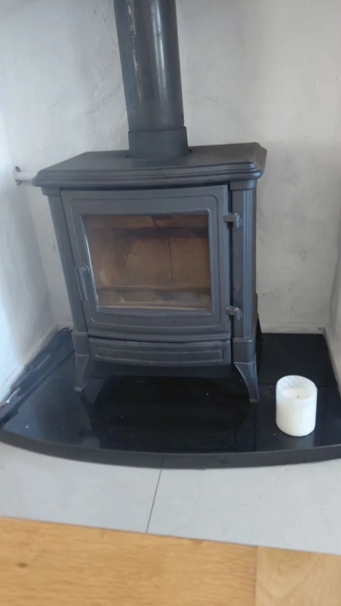 Wood stove - Image 2