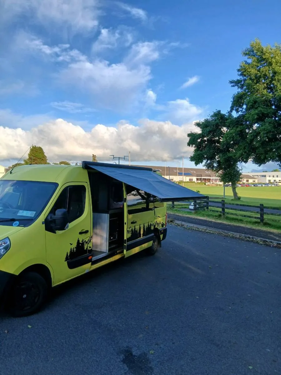 Renault Master Campervan - Image 2