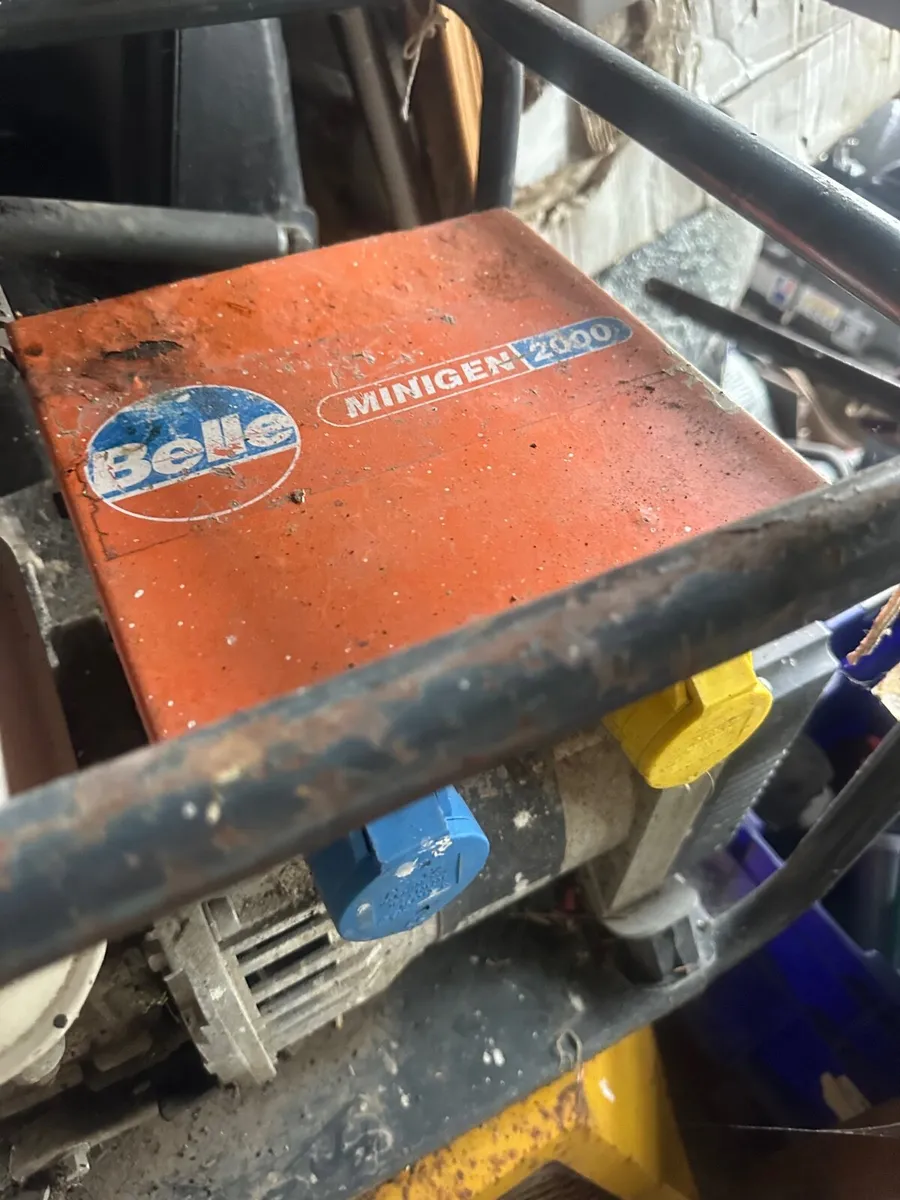 4 generators to repair - Image 1