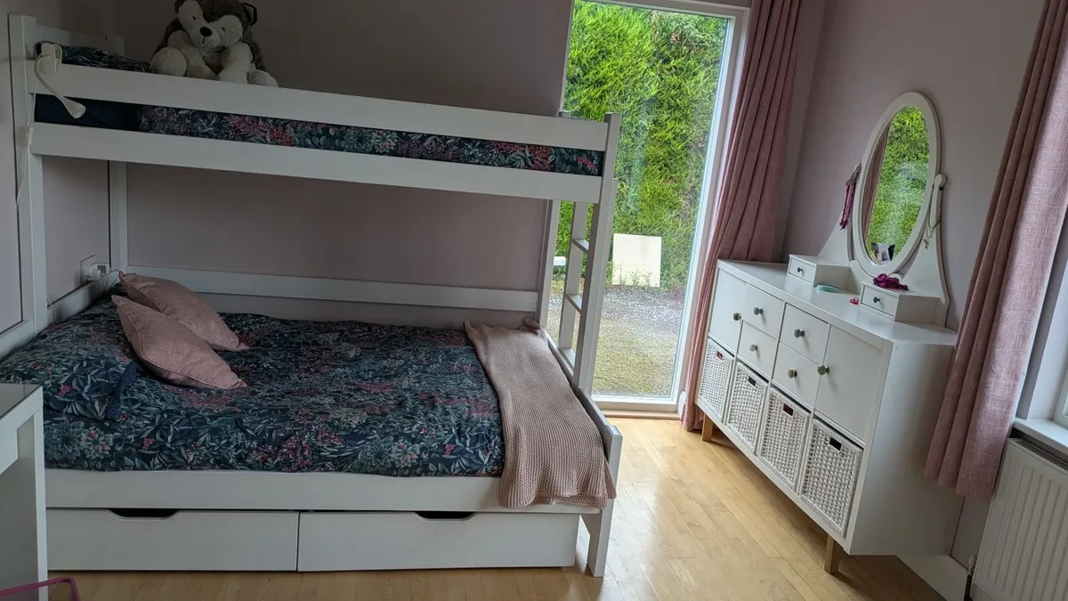 Triple Bunk - Image 2