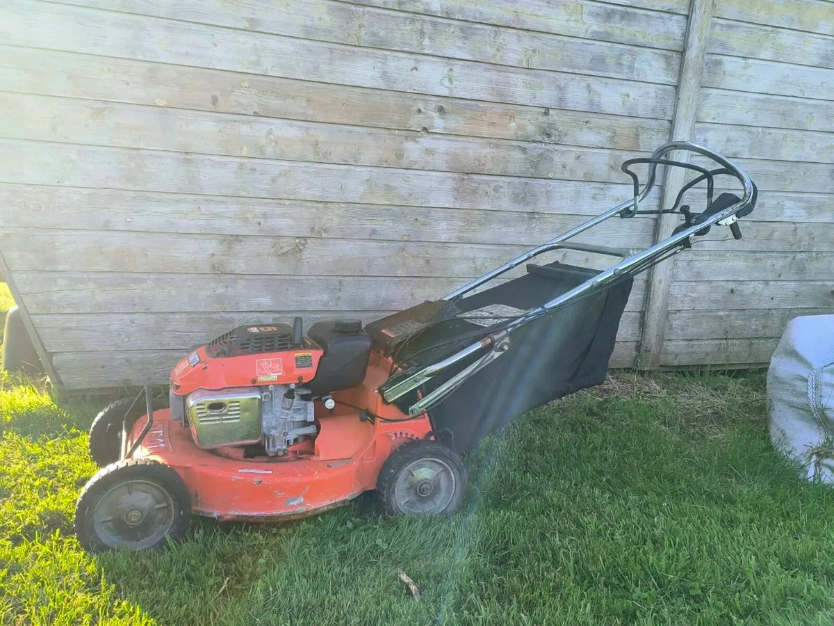 Kubota w5201 lawnmower - Image 2