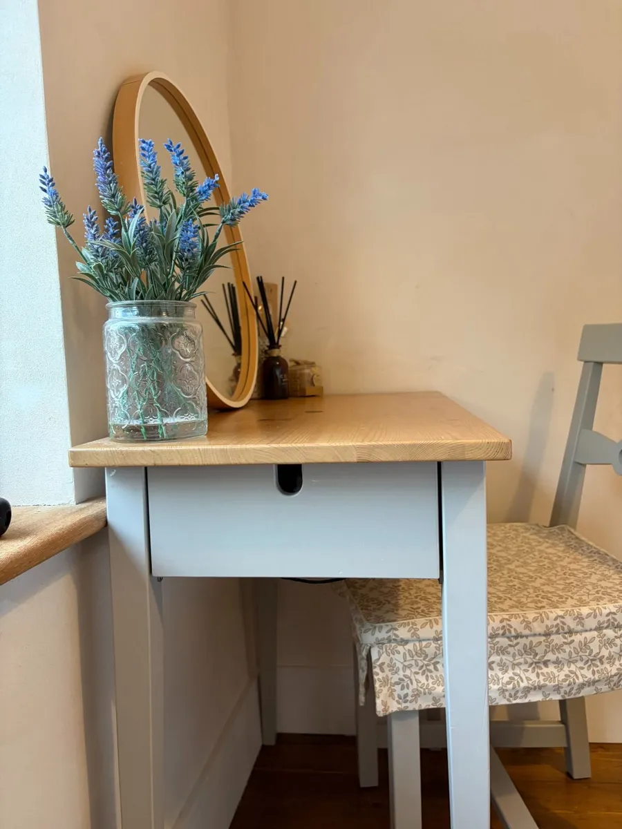 🪞 IKEA Vanity / Dressing Table Set - Image 2