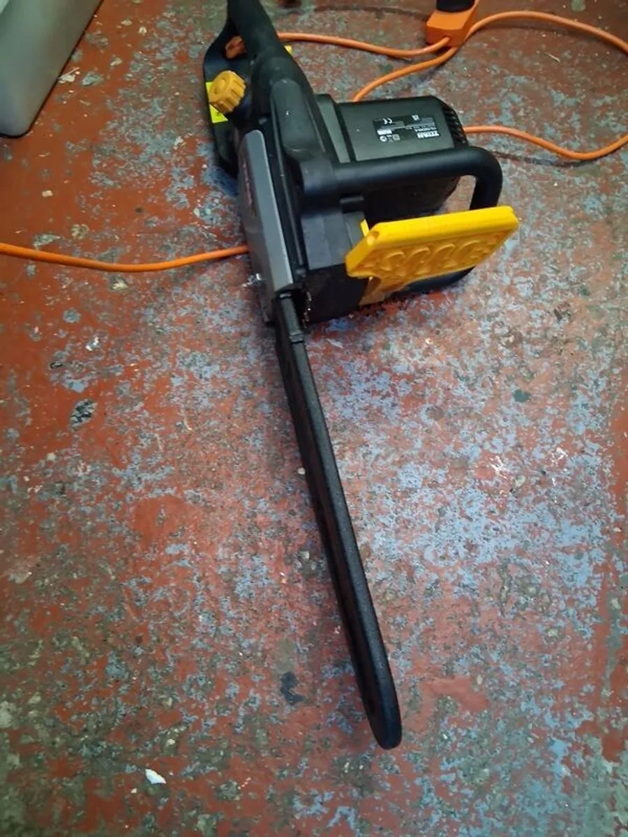 chainsaw - Image 2