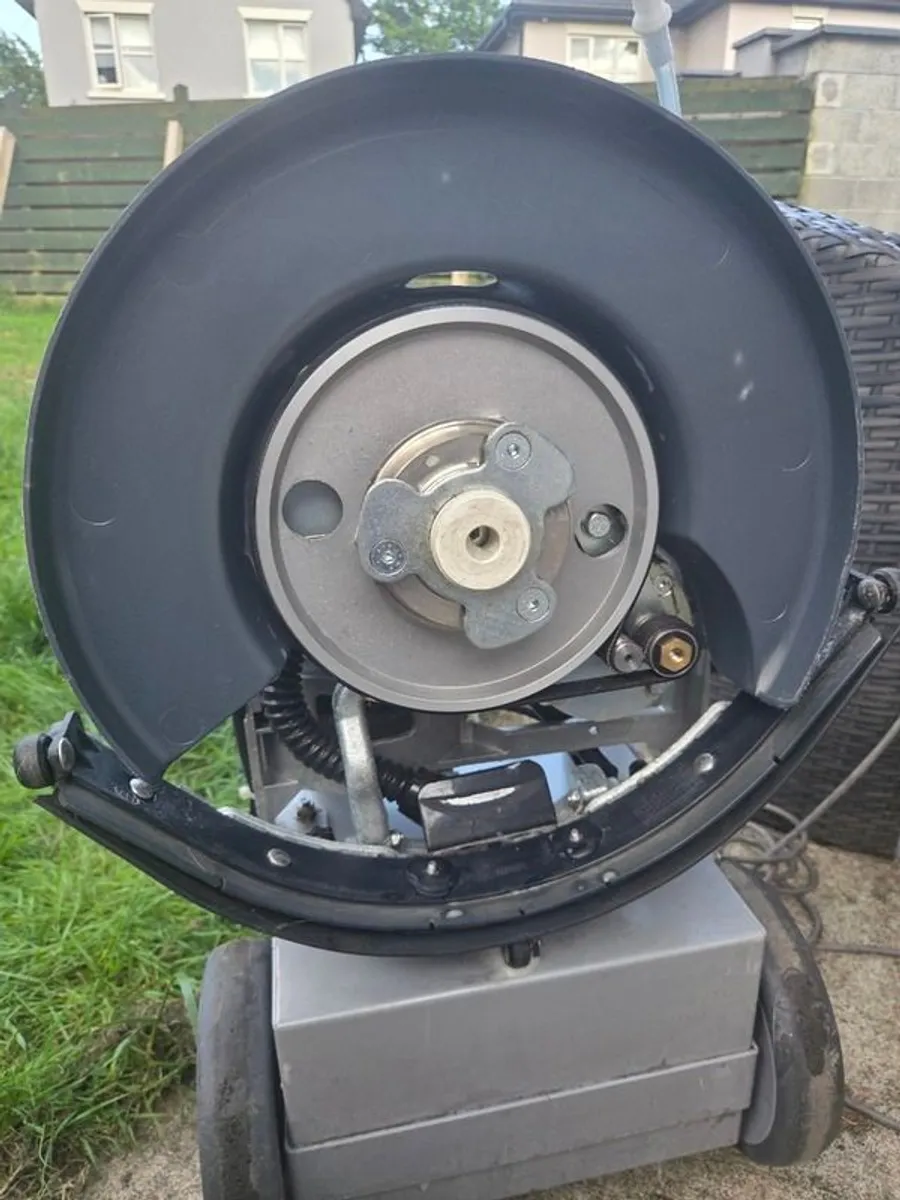 Scrubber Dryer - Image 3