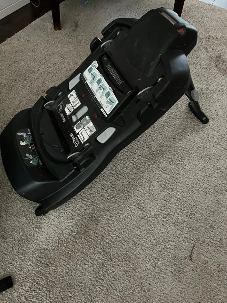 Car seat - Image 2
