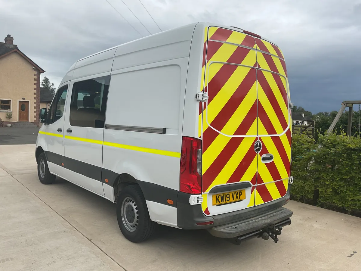 2019  Mercedes Sprinter Crewcab - Image 4