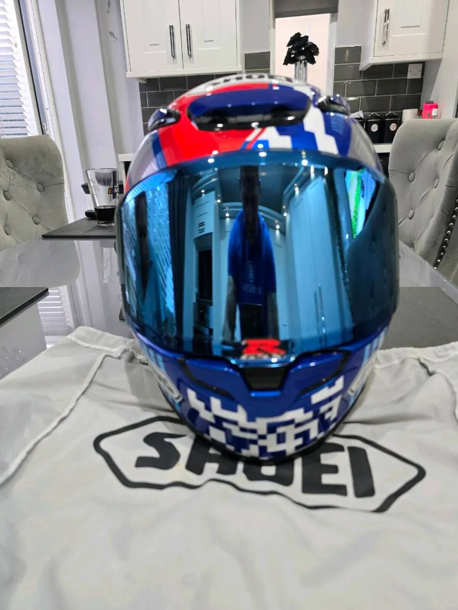 Shoei motorcycle helmet - Image 2