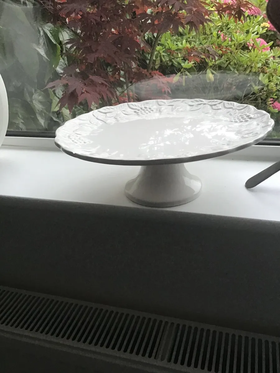 Cake Display Plate - Image 1