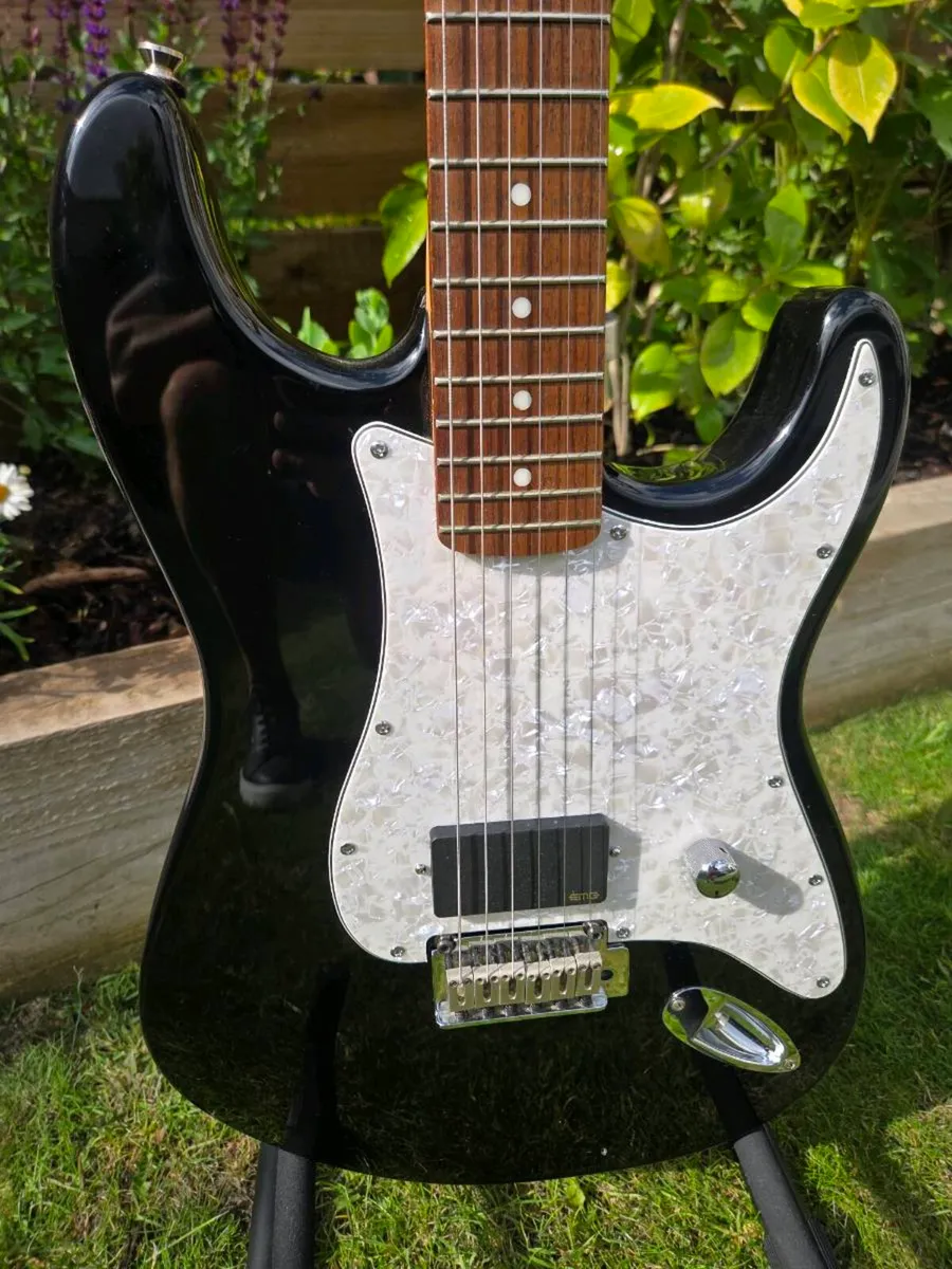 Squier Standard Series Stratocaster - Image 3