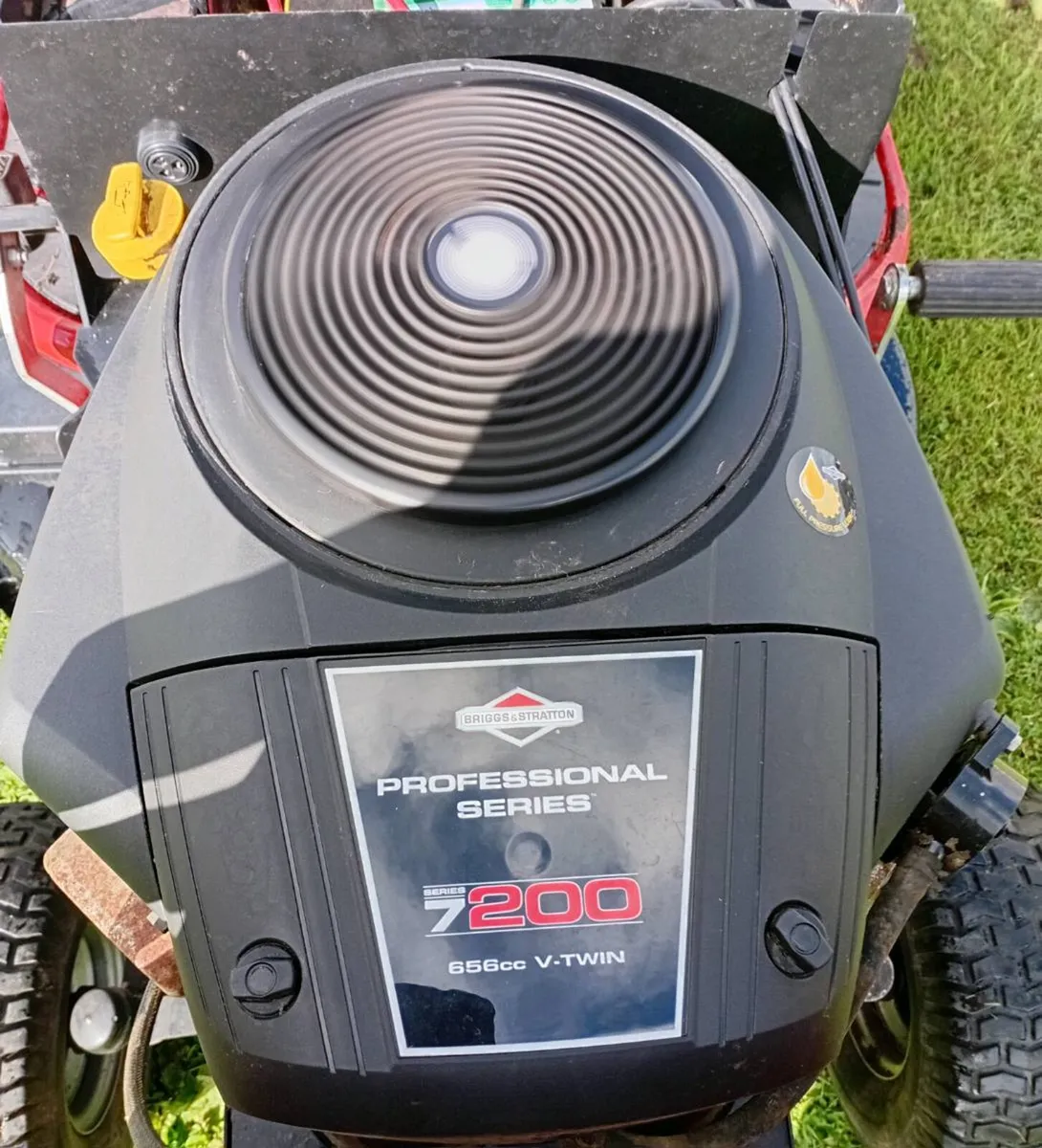 Ride on lawnmower 20hp - Image 3