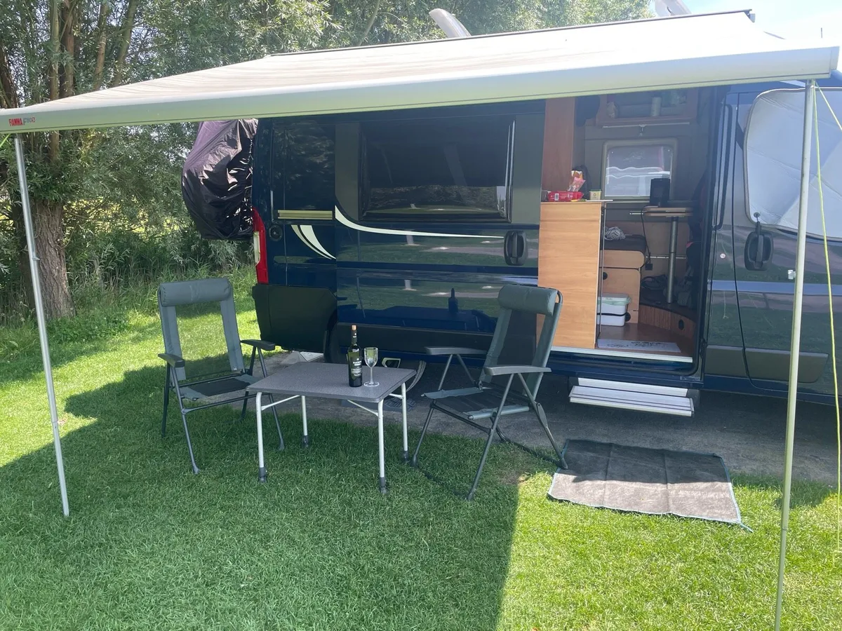 Camper van - Image 4