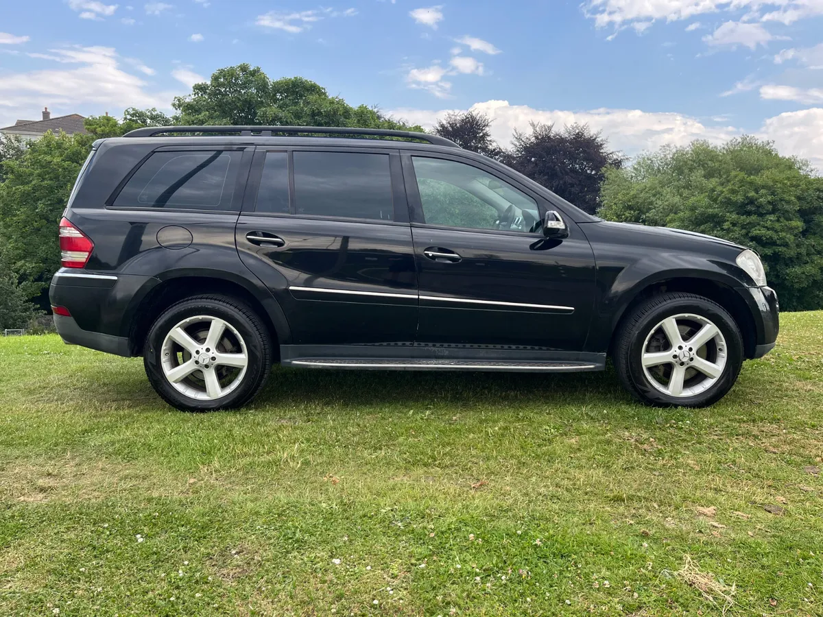 NO RESERVE AUCTION 2007 MERCEDES GL420 Crew Cab - Image 4