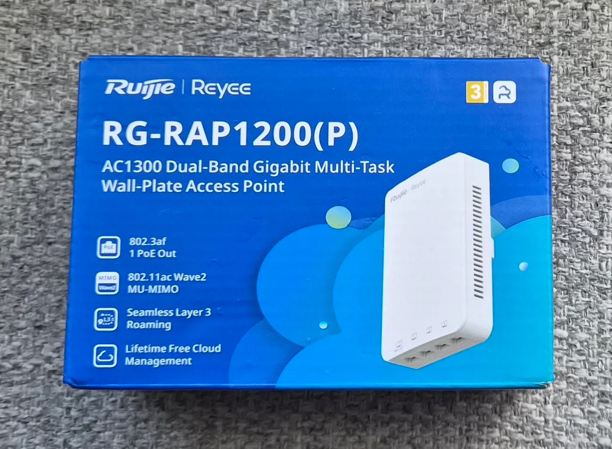 Ruijie Reyee AC1300 Dual-Band Access Point - Image 1