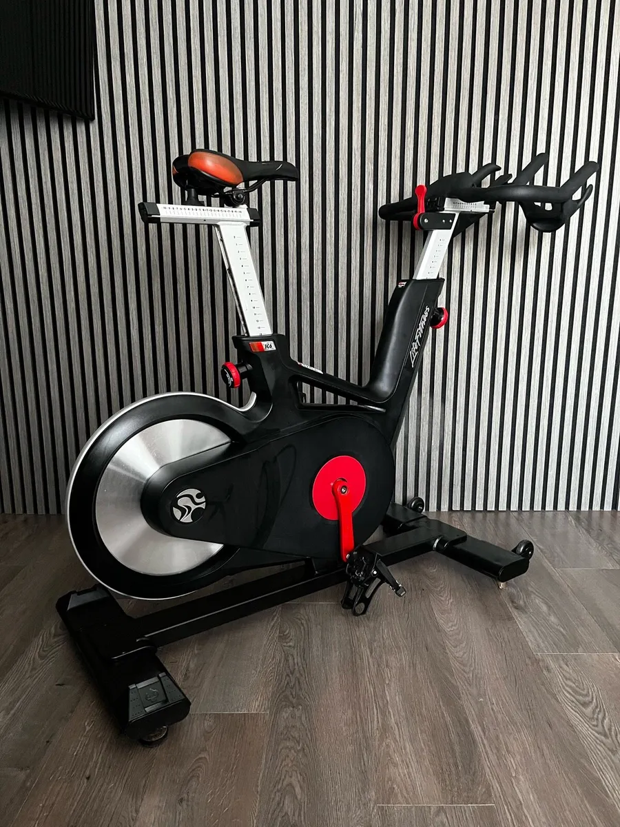 Life fitness iC6 spin bike - Image 1