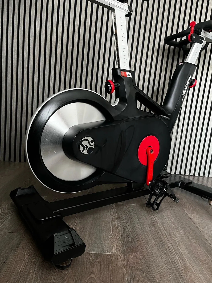 Life fitness iC6 spin bike - Image 2