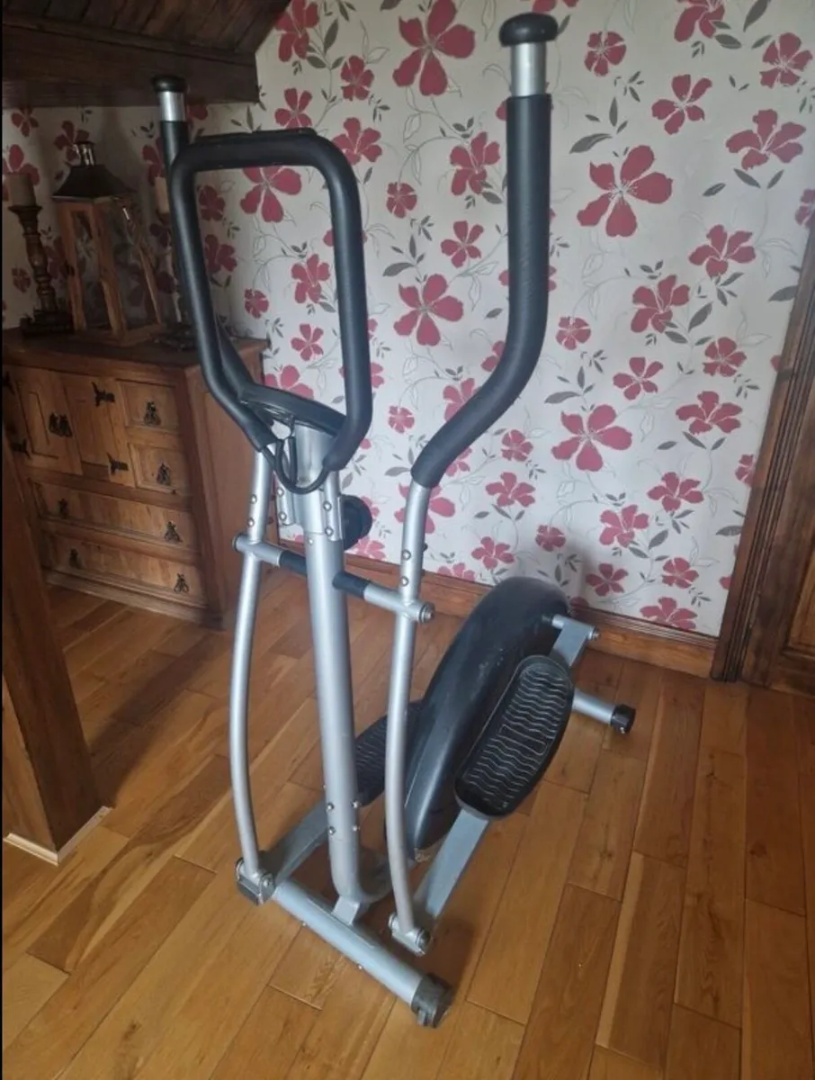 Gym equipment - Image 3