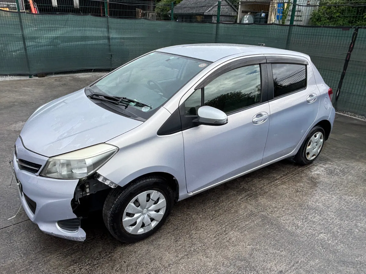 2012 Toyota Vitz Automatic 82km - Image 4