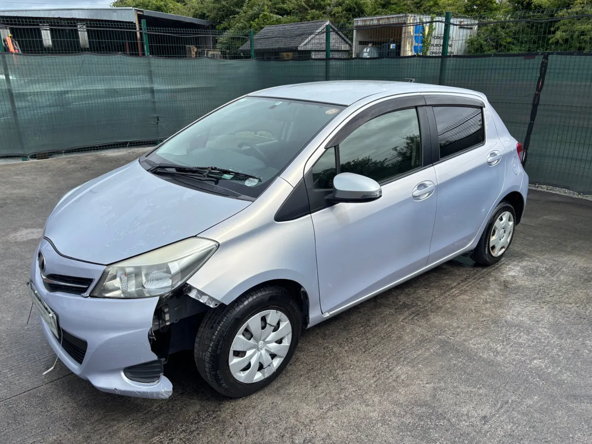 2012 Toyota Vitz Automatic 82km - Image 1