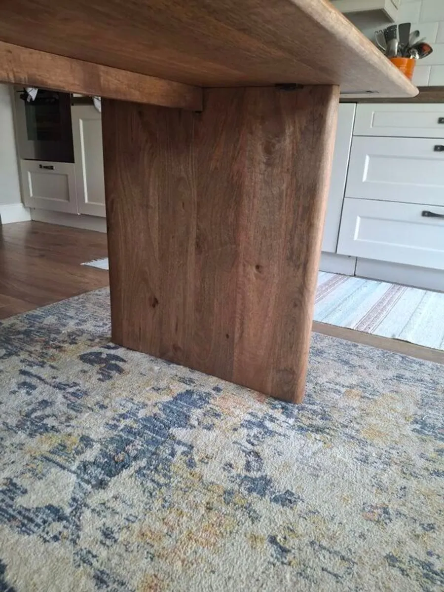 Dining table - Image 3