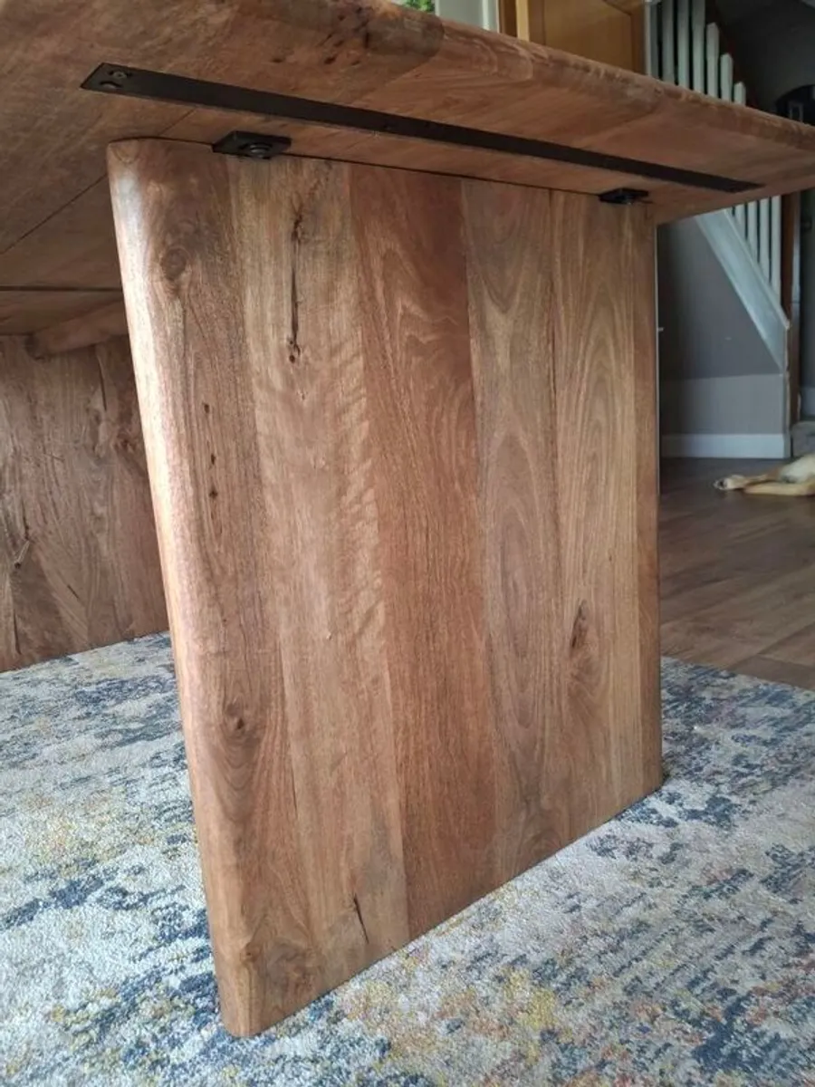 Dining table - Image 4