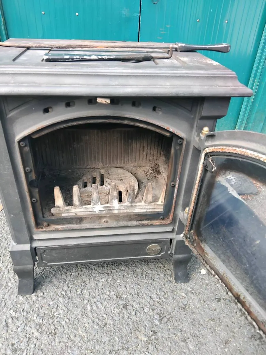 Stove - Image 4