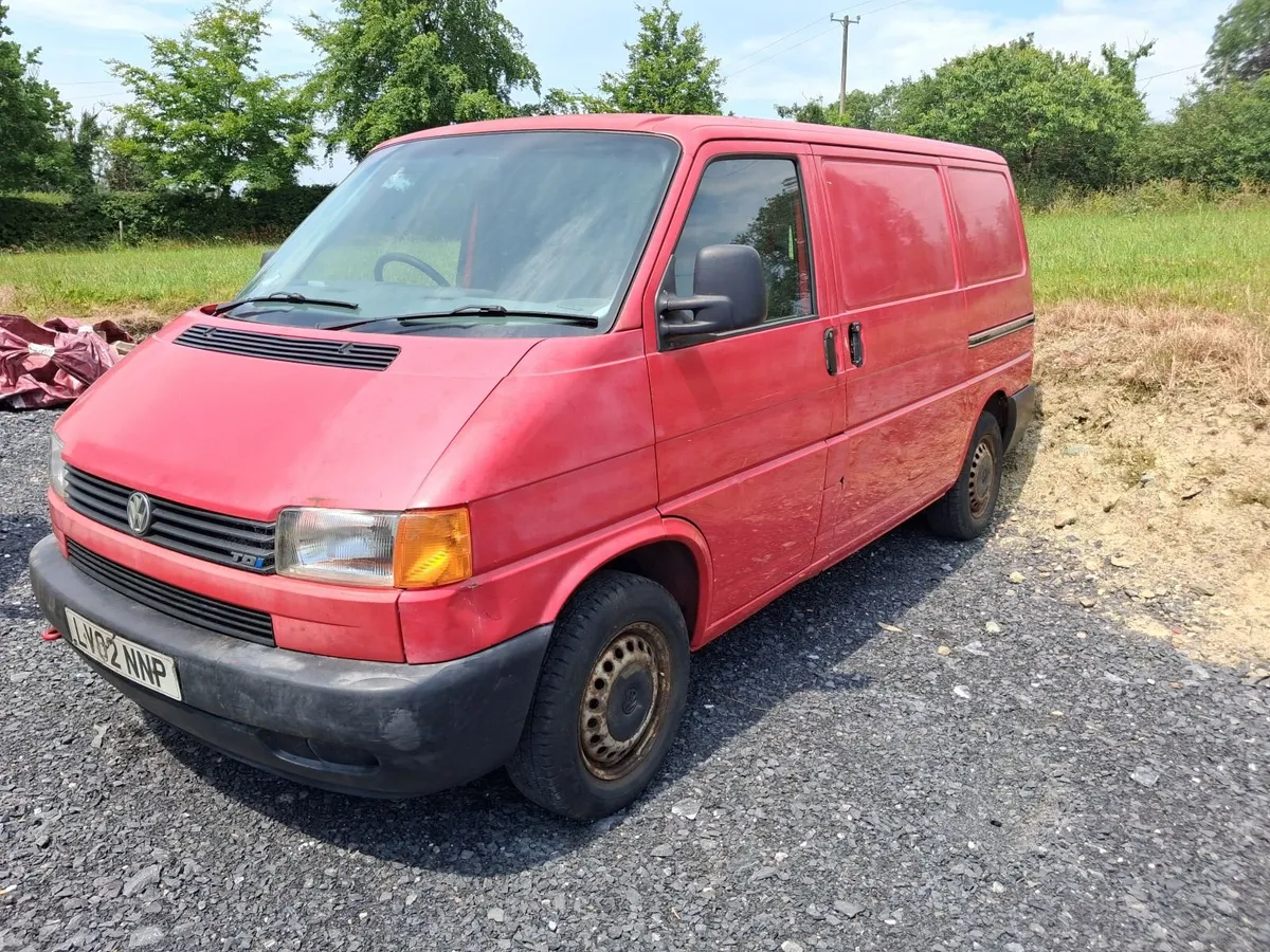 Volkswagen Transporter 2002 - Image 1