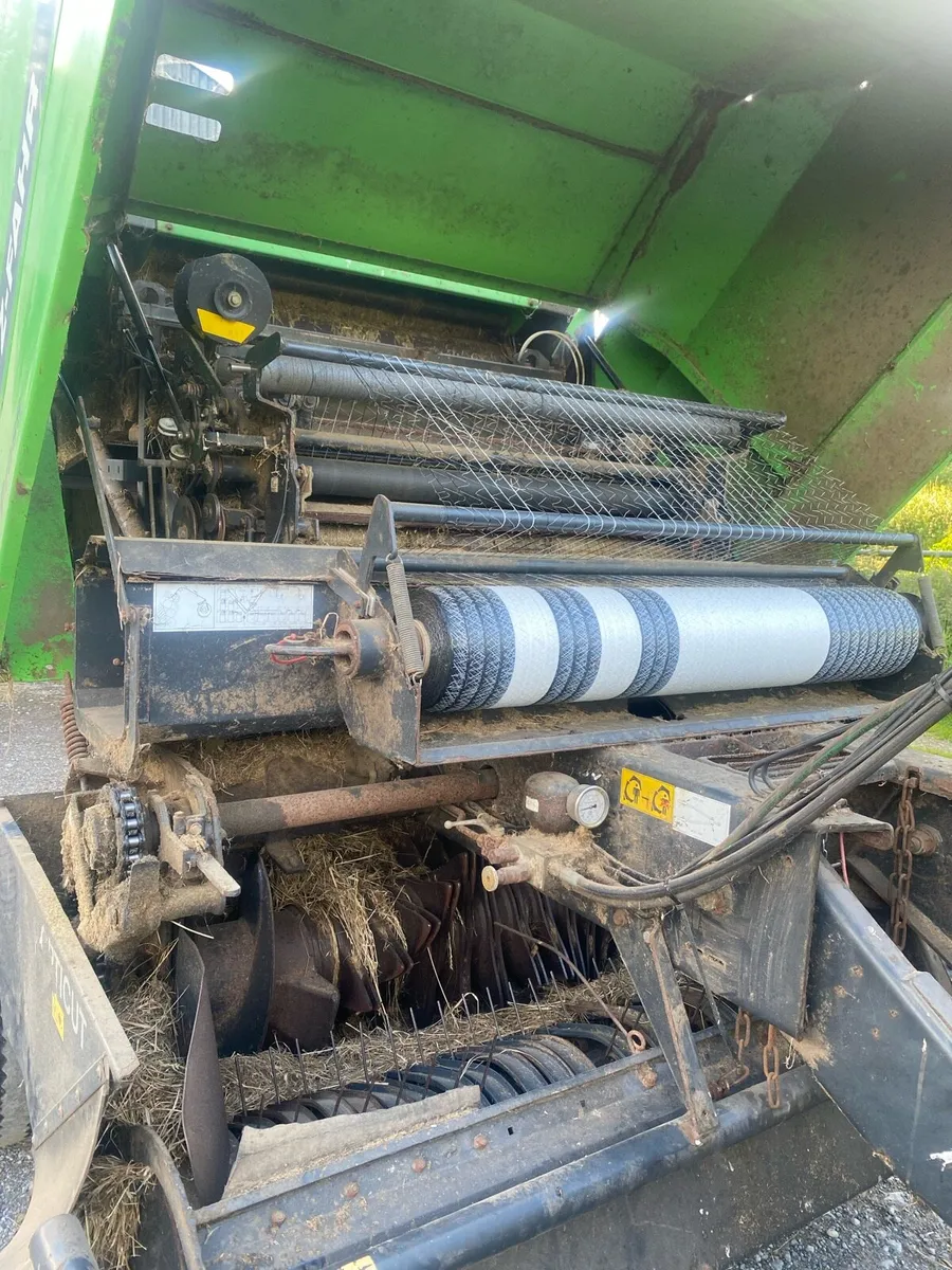 Deutz-Fahr MP135 round baler - Image 4