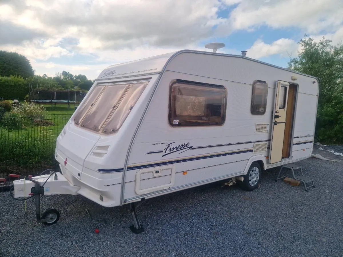 Caravan Finesse Sterling - Image 2