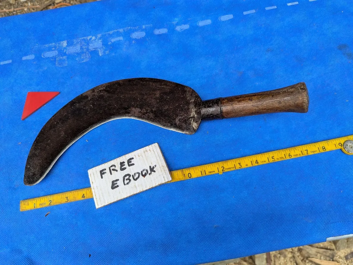 French Grass Hook - Image 1