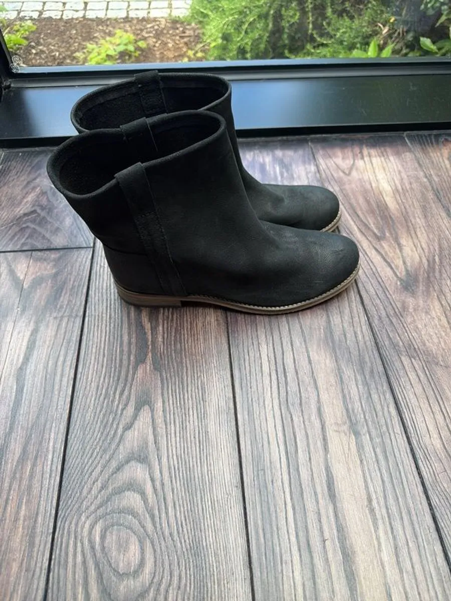 New Ivy Lee Copenhagen Ankle Boots - Black Suede - Image 2