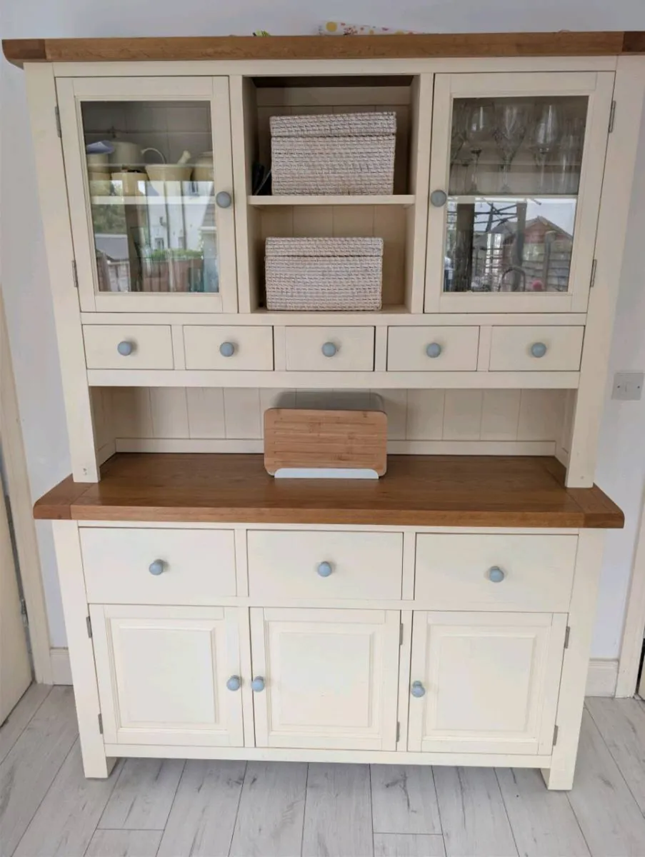 Kitchen dresser - Image 2