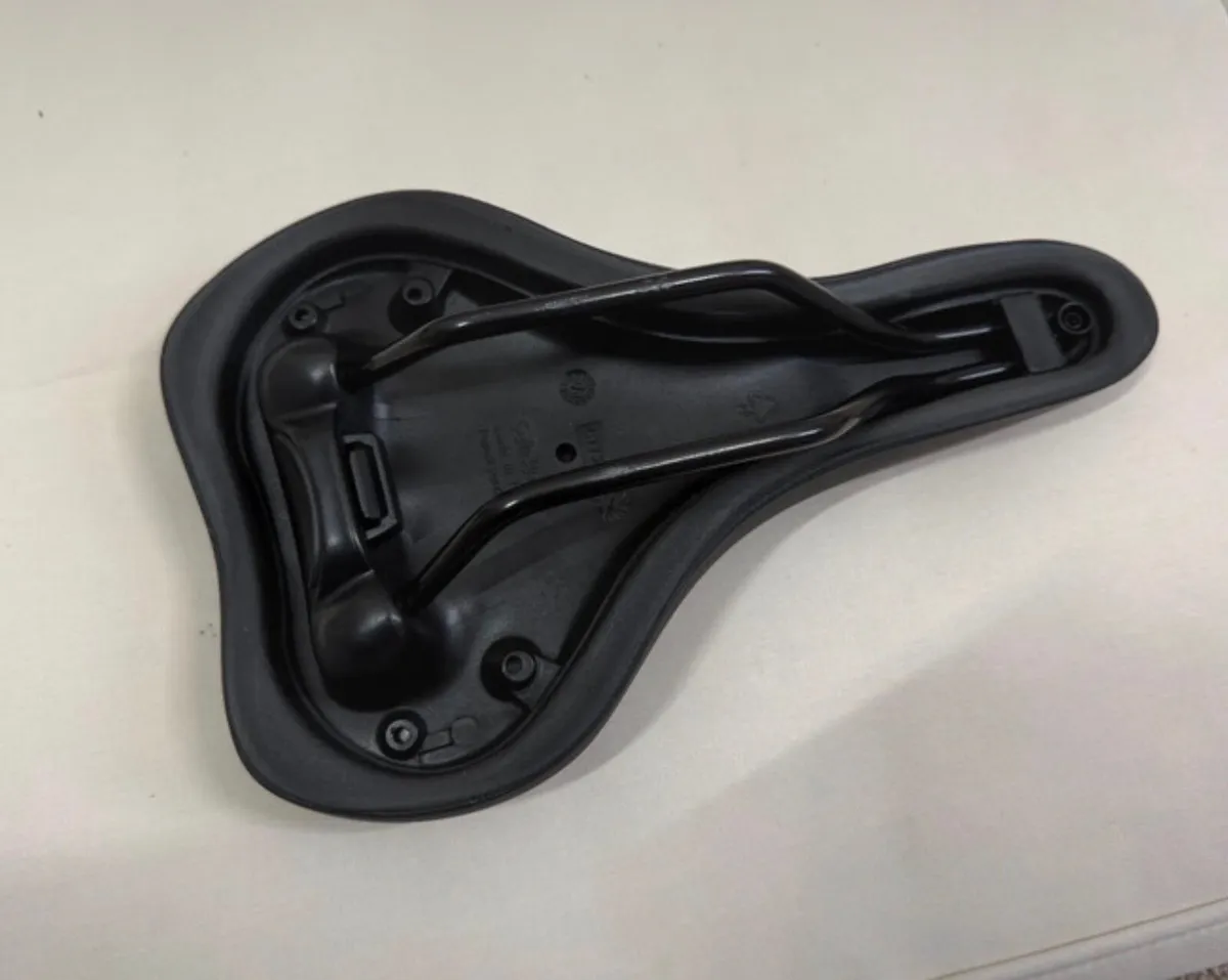 Selle Royale Black Bicycle Saddle. - Image 3