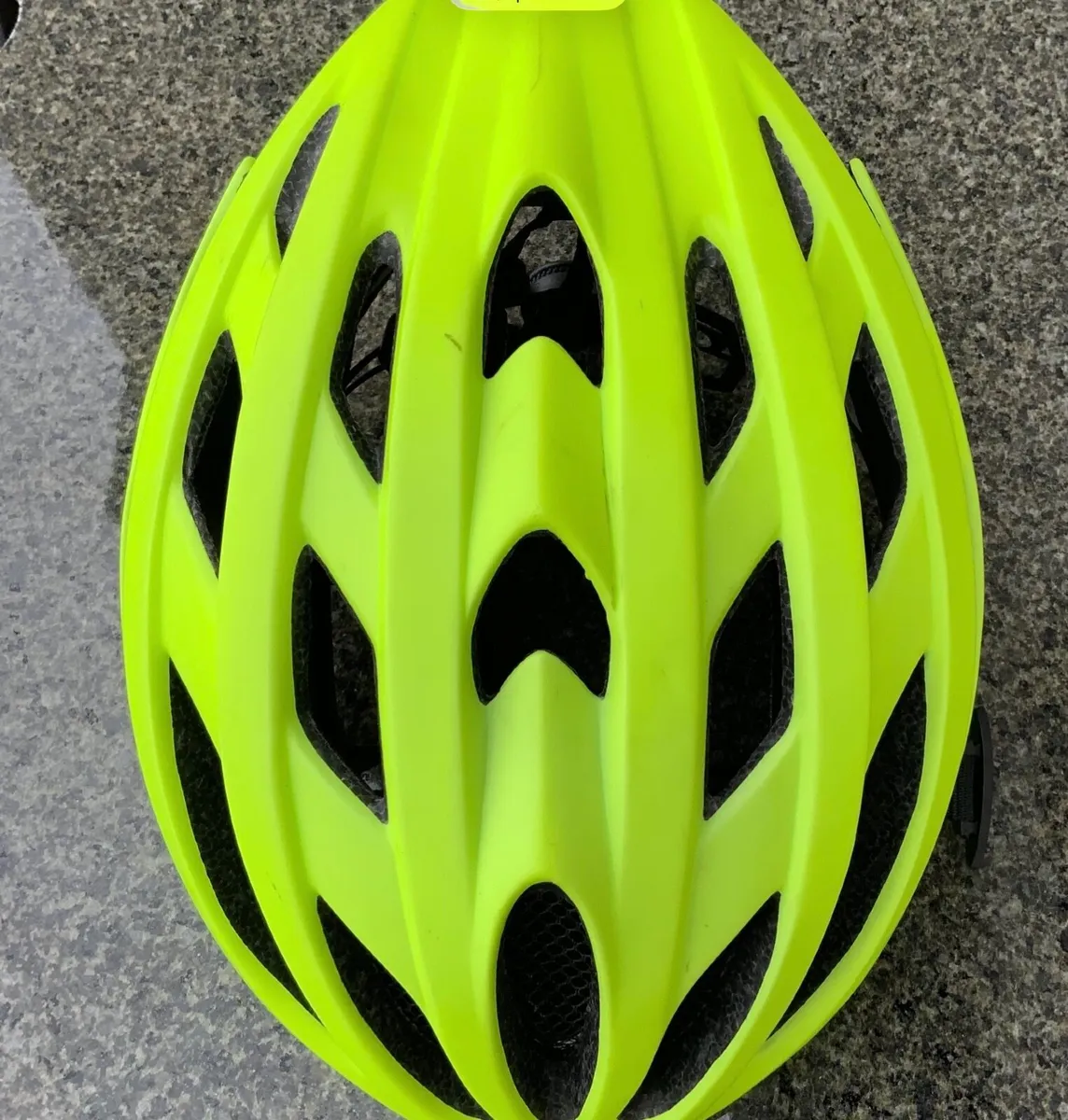 S LIte Solid Yellow Adult Bike Helmet. - Image 3
