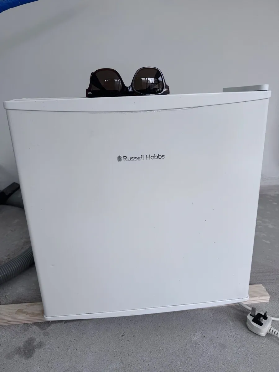 Fridge small - Image 2