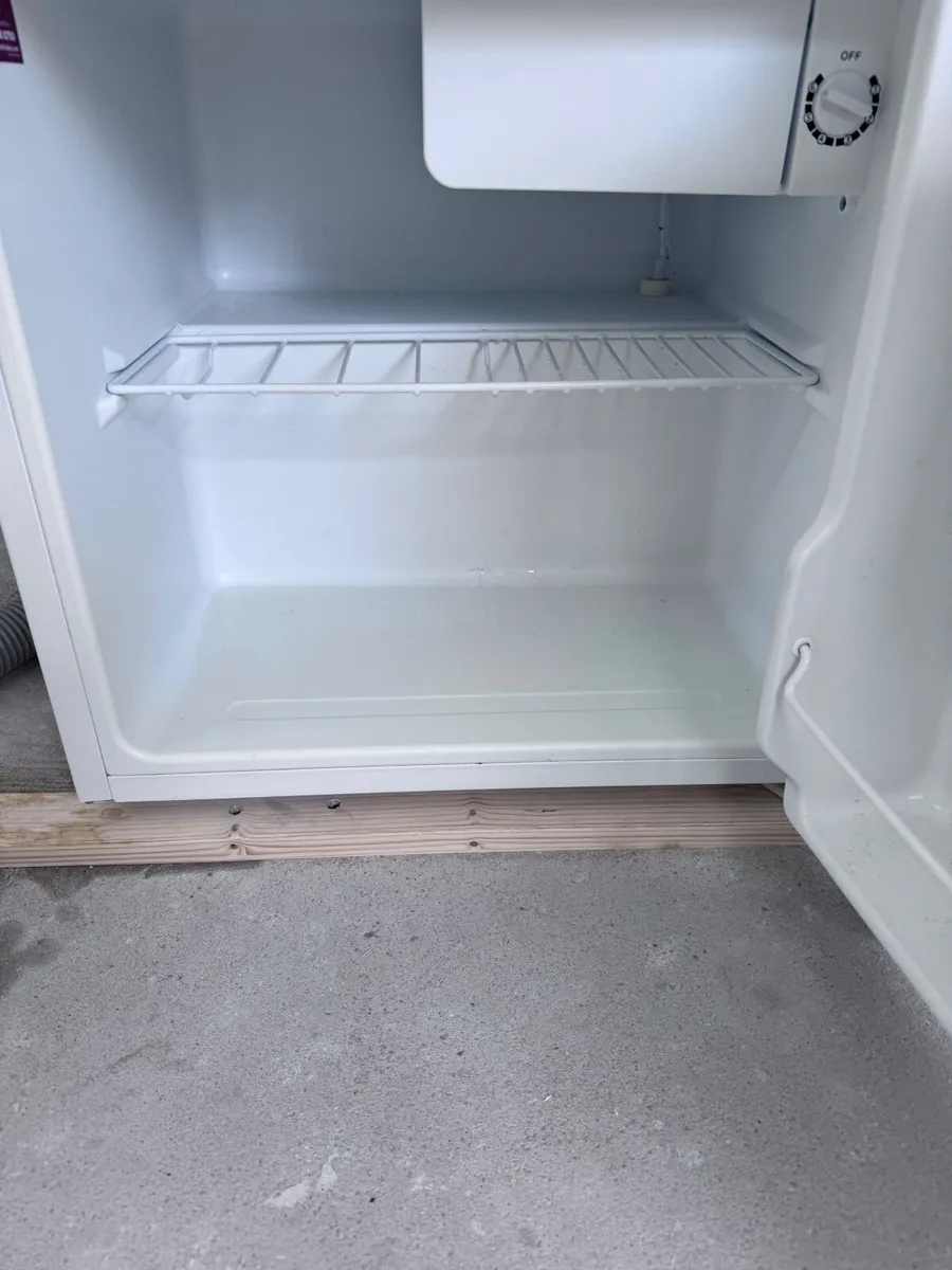 Fridge small - Image 4