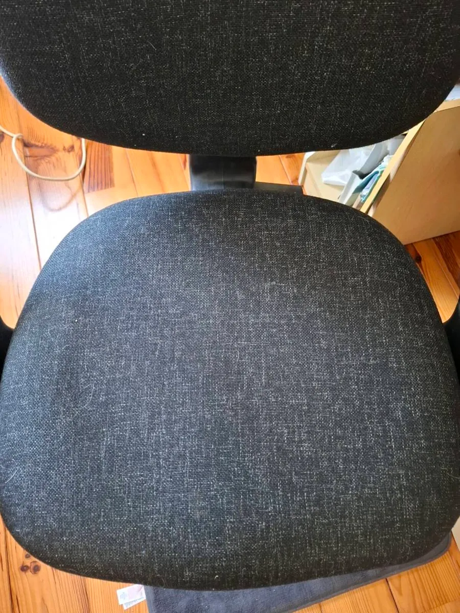 Office Chair - Image 3