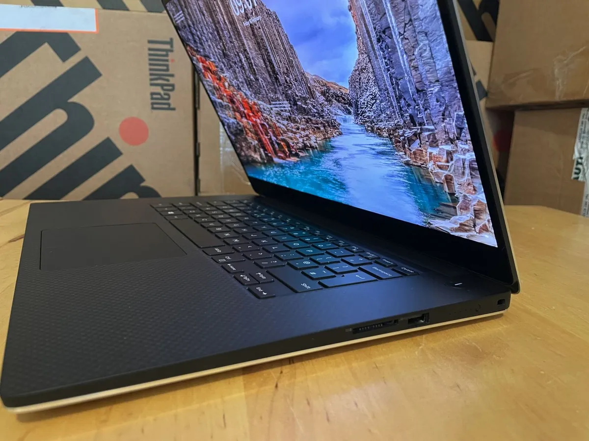 Dell Precision 5540 Laptops-Hex i7-32Gb Ram-Delive - Image 4