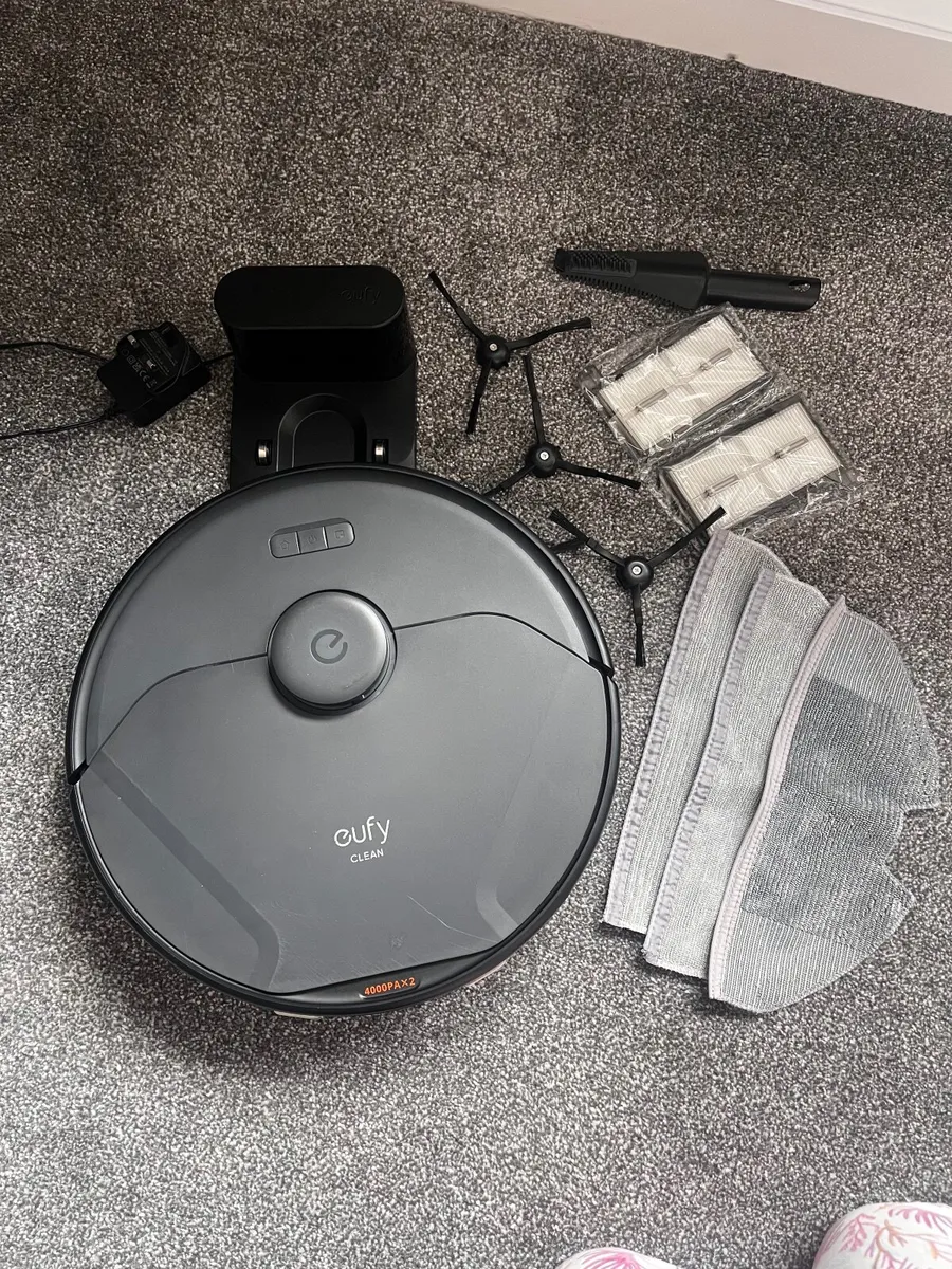 Eufy x8 Pro robot vacuum - Image 1