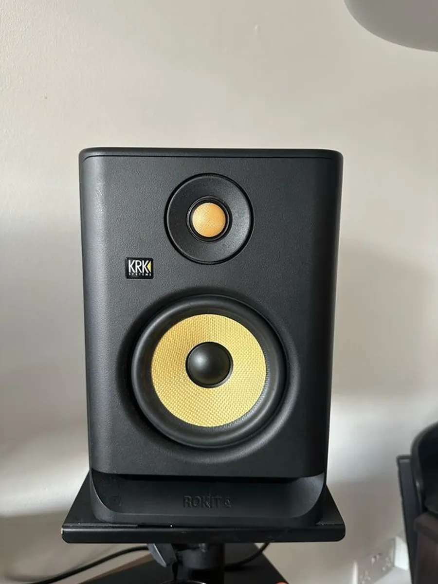 Studio Monitors - Image 1