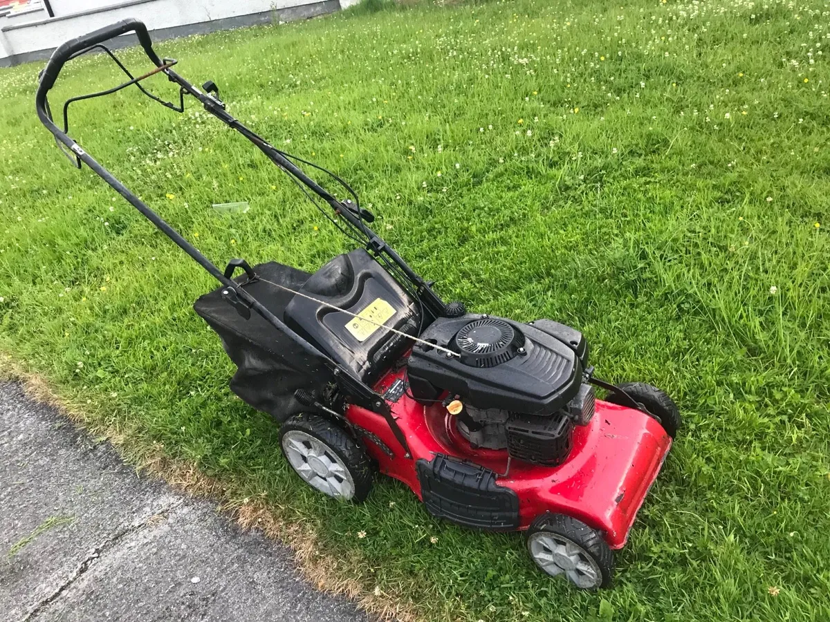 Self drive lawnmower for sale - Image 2