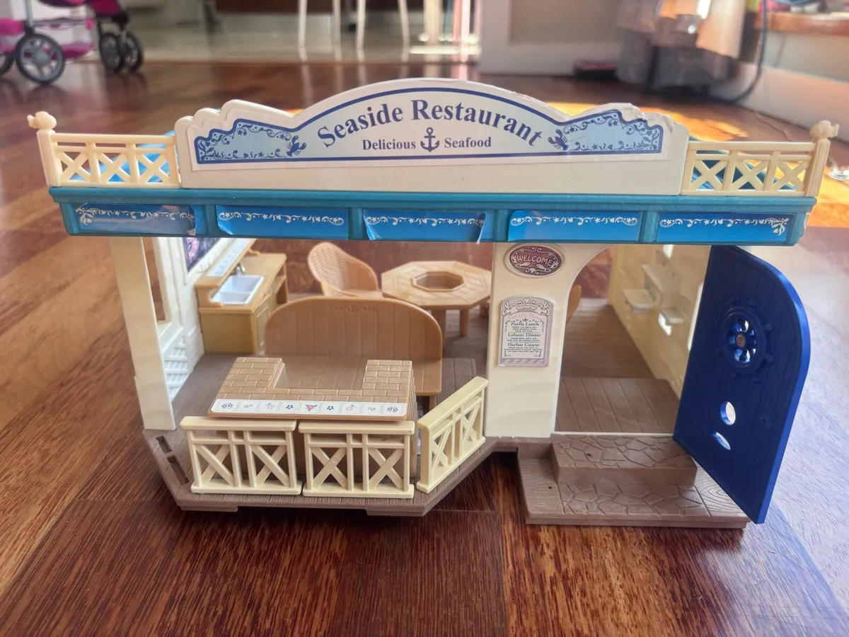 Sylvanian families restaurant set - Image 3