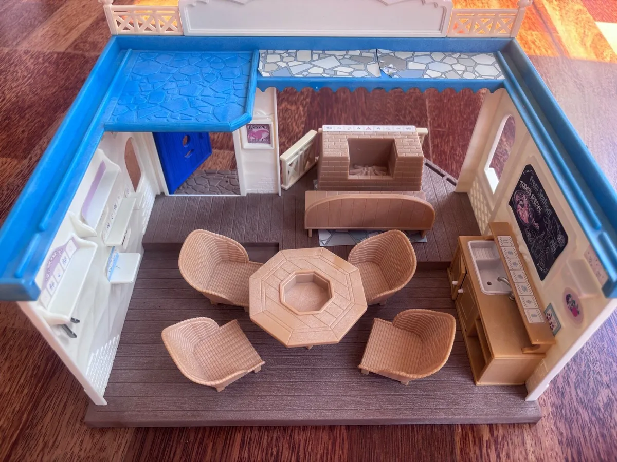 Sylvanian families restaurant set - Image 1