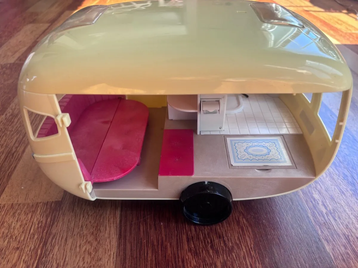 Sylvanian families Caravan set - Image 3