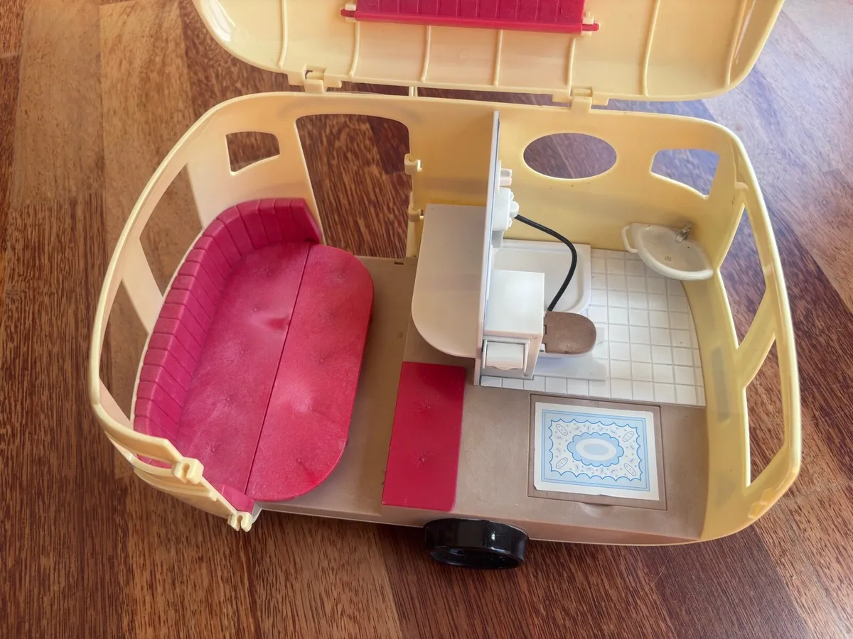 Sylvanian families Caravan set - Image 4