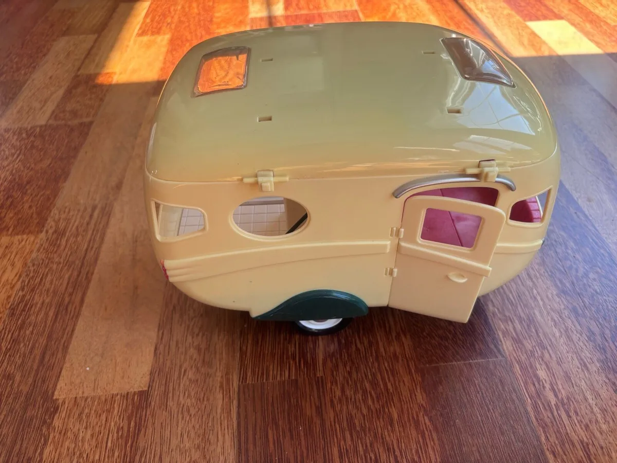 Sylvanian families Caravan set - Image 1