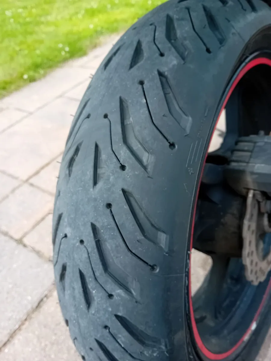 Kawasaki ER6F - Image 3