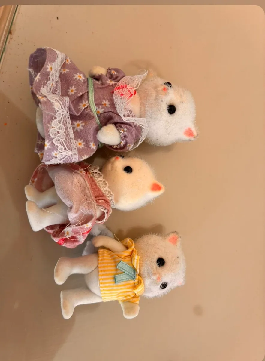 Sylvanian families - rabbits and kittens bundle - Image 4