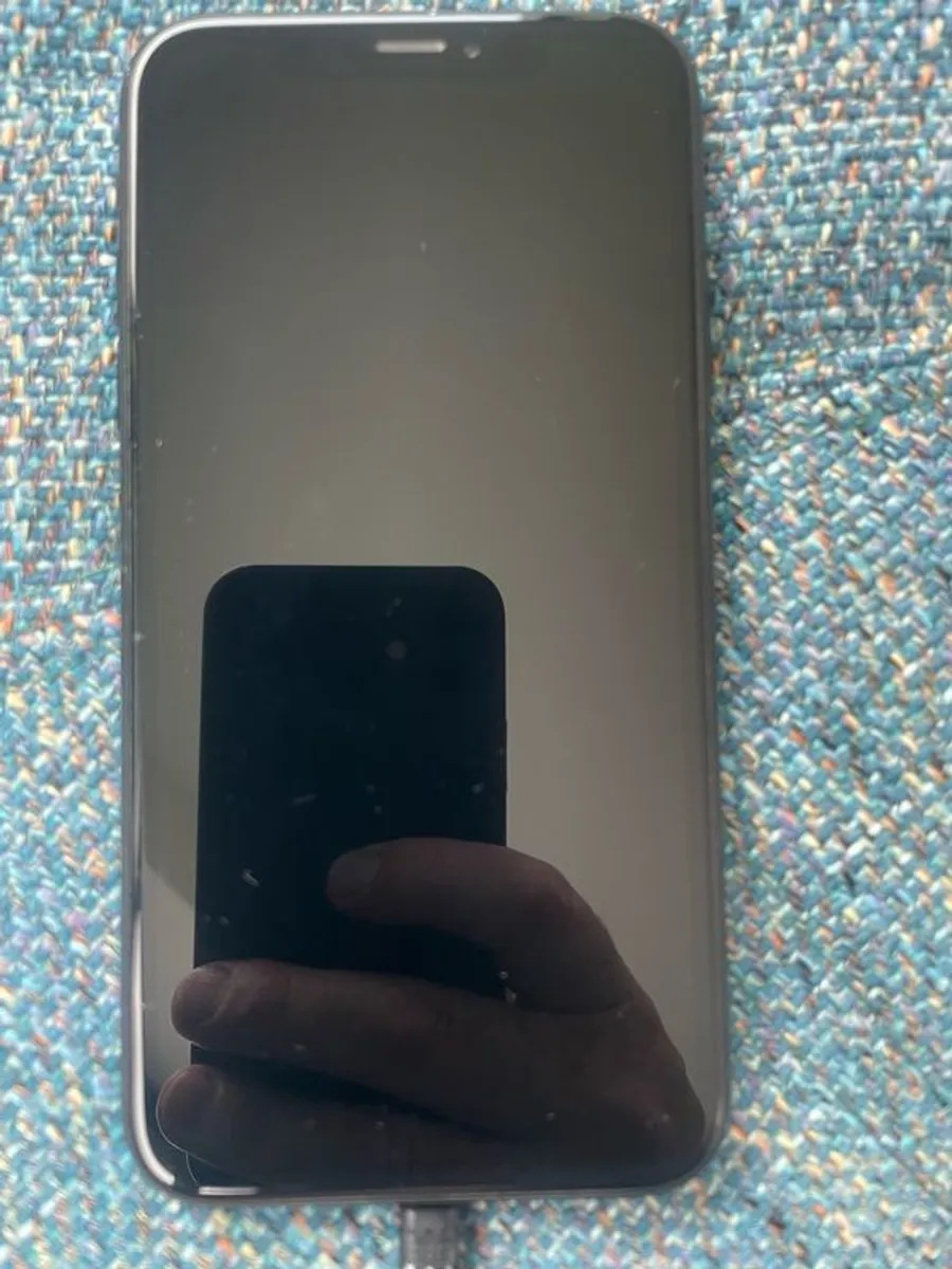iphone - Image 2