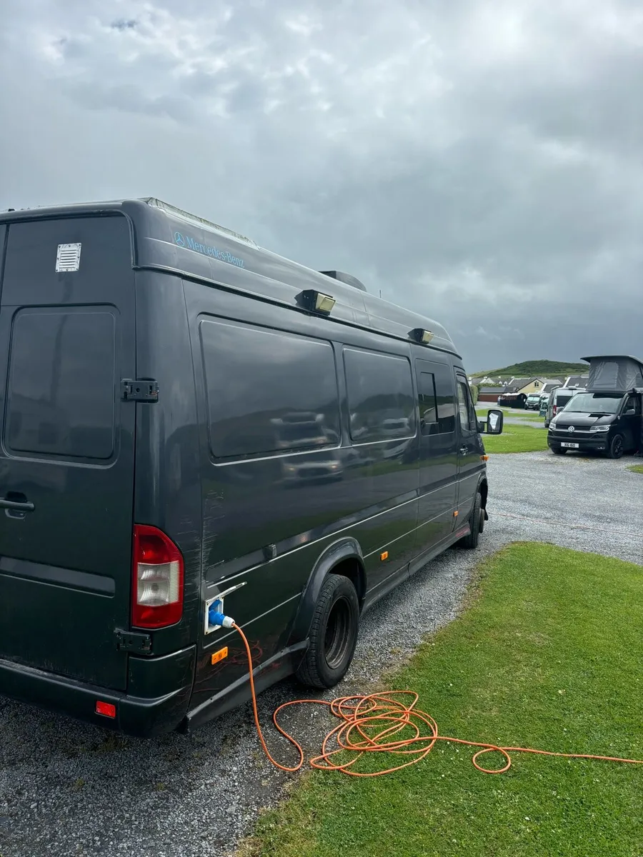 Campervan - Image 4