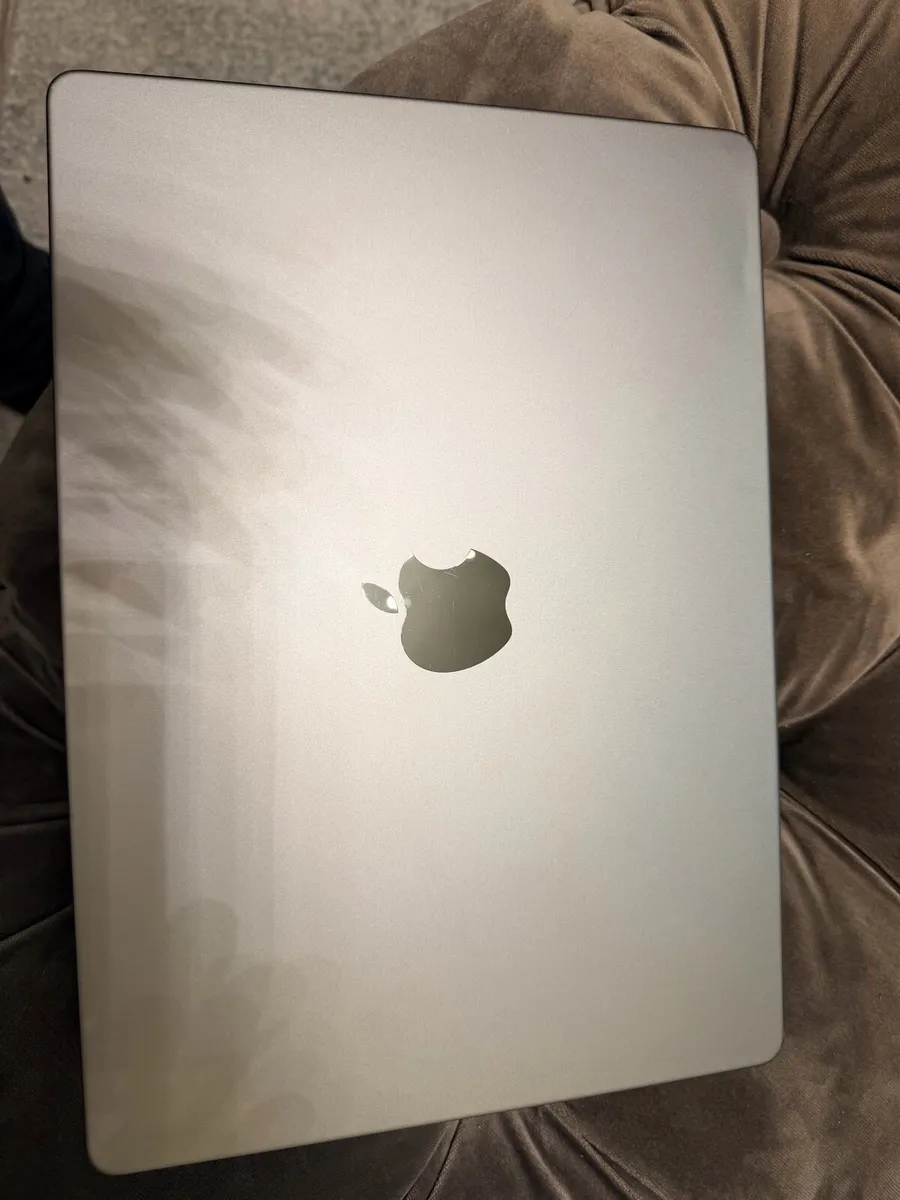 Apple MacBook M1 Pro 14” 16Gb RAM 512Gb SSD - Image 3